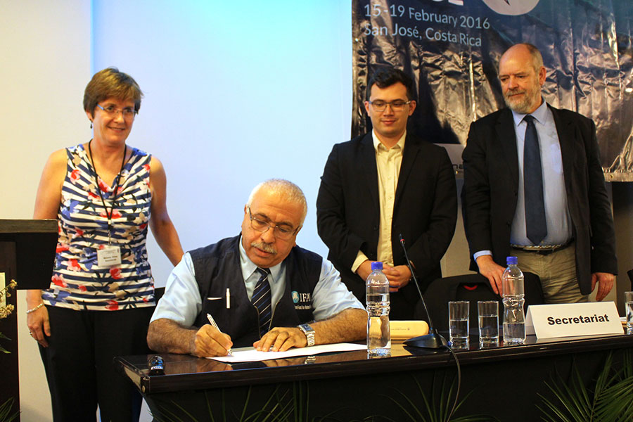 Sharks MOS2 - Signing Ceremony for new Coordinating Partners to the Sharks MOU, Akram Eissa Darwich, International Fund for Animal Welfare (IFAW) © IISD